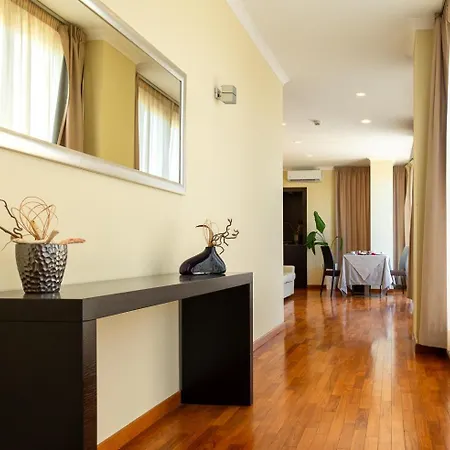 Garden Ξενοδοχείο Λατίνα