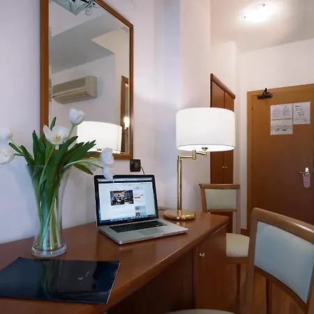 Ξενοδοχείο Garden 3*