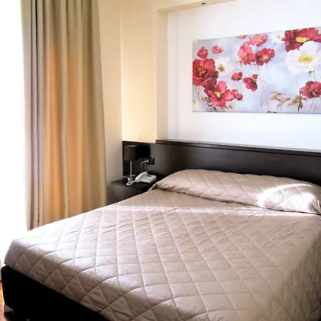 Ξενοδοχείο Garden