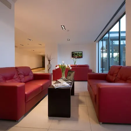 Garden Hotel