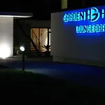 Garden Latina