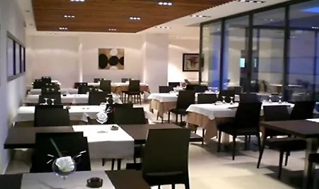 Garden Hotel 3*
